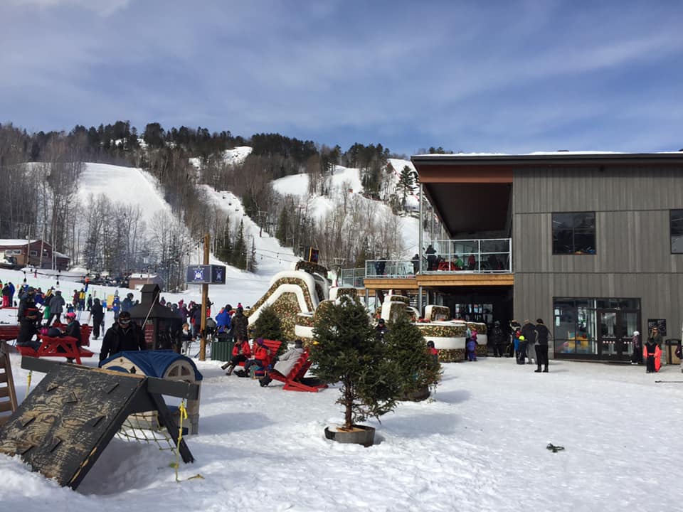 Val Saint-Côme - Skieurs et planchistes profitent de la relâche scolaire