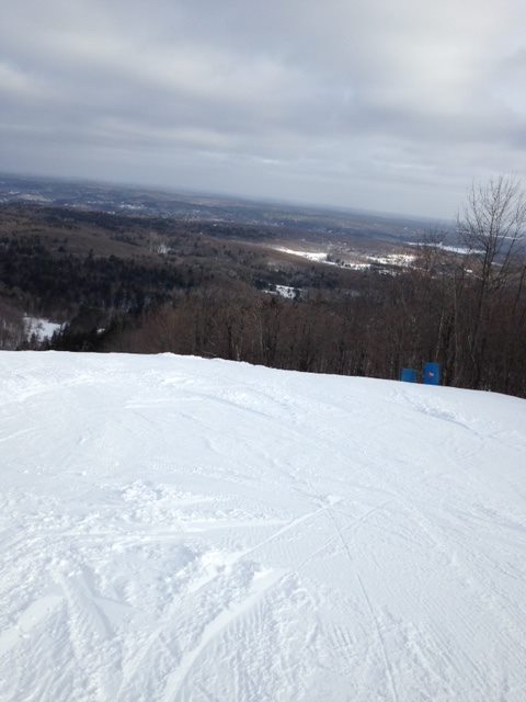Camp Forture - c'est vraiment plaisant d'avoir ce centre de ski dans notre cour arrière.
