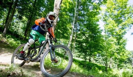 BROMONT MONTAGNE D'EXPÉRIENCES - C'EST PARTI POUR LE VÉLO