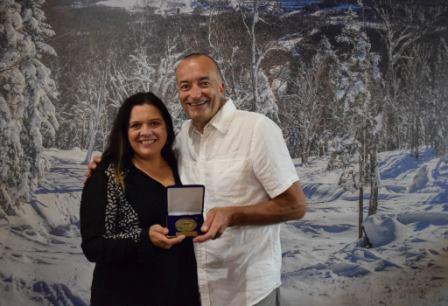 MONT SAINTE-ANNE - Daniel Rochon - reçoit la médaille de l'ANQ
