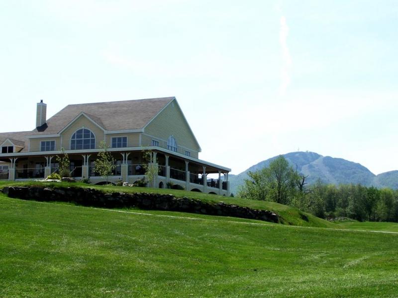 MONT ORFORD, Un excellent début de saison pour le Club de Golf du Mont Orford!