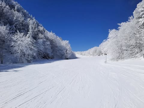 Mont Orford - Un décor Féérique et des pistes bien enneigées Mont Orford - Un décor Féérique et des pistes bien enneigées