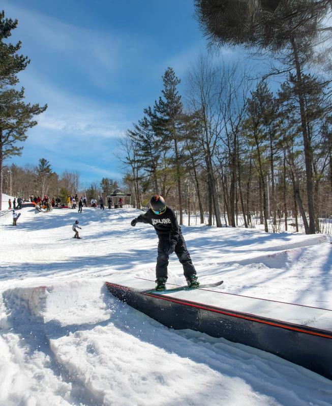 Mont Rigaud - un environnement sécuritaire, dynamique Mont Rigaud - un environnement sécuritaire, dynamique