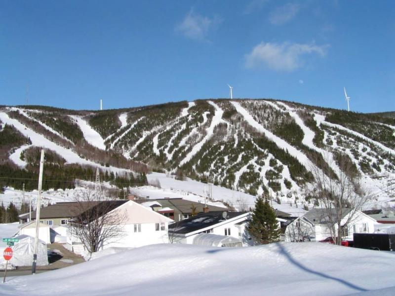 MONT MILLER, GASPESIE, OUVERT WEEKEND DU 2 ET 3 MAI.