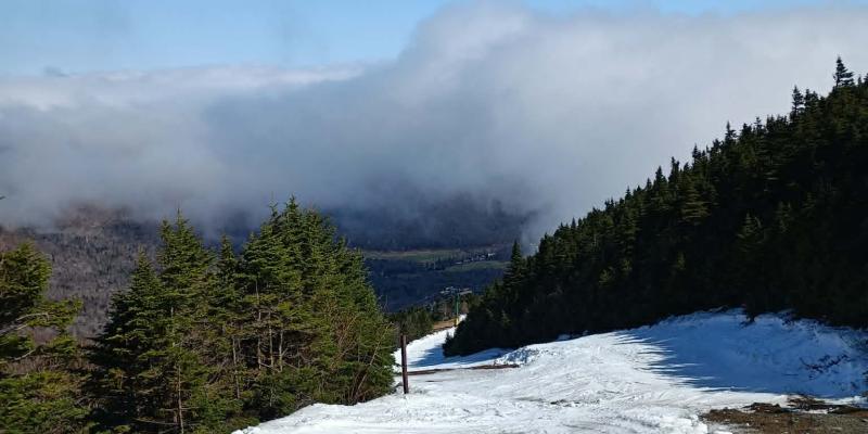 Jay Peak - Nous  profitons de chaque virage sous ce ciel bleu éclatant.